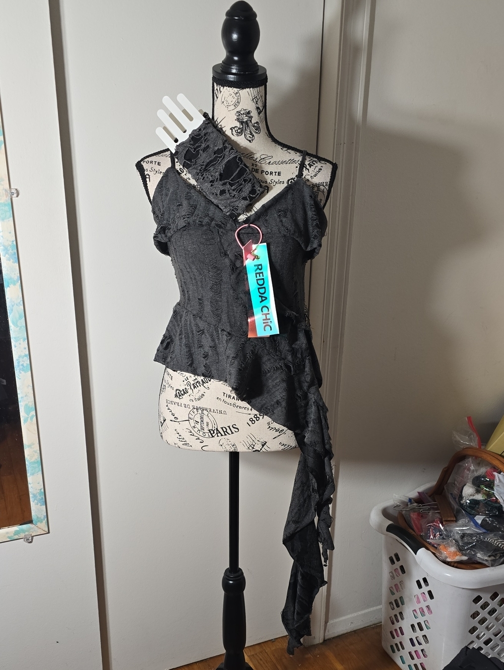 Women's Redda Chic Gray Asymmetric Ruffle Burnout Distressed Top